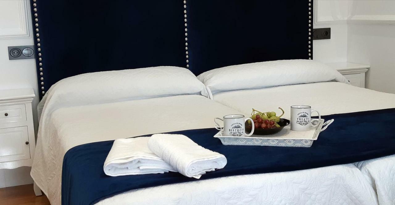 Rua Suites Boutique Salamanca Room photo
